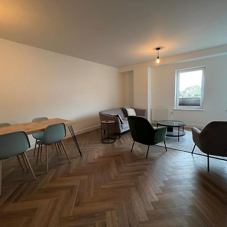 Prospect Quarter Apartments In Old Town Swindon Bagian luar foto