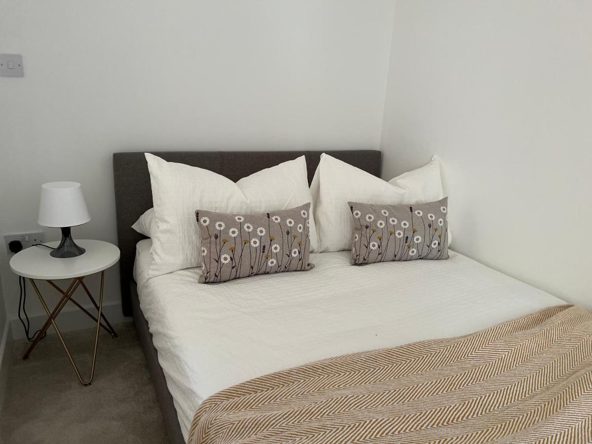 Prospect Quarter Apartments In Old Town Swindon Bagian luar foto