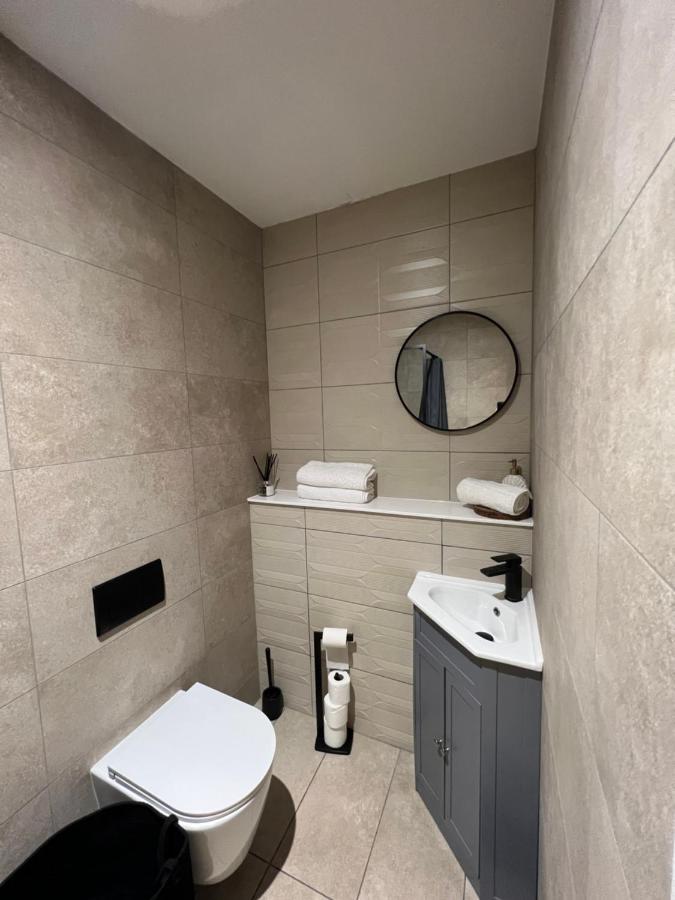 Prospect Quarter Apartments In Old Town Swindon Bagian luar foto